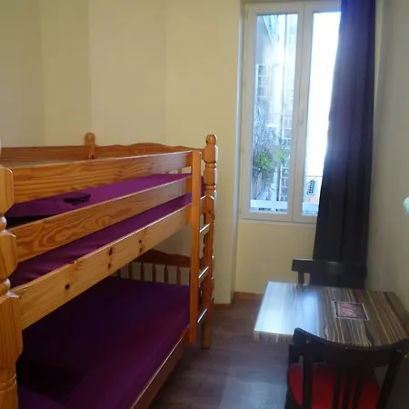 Hostel Lyonnais *