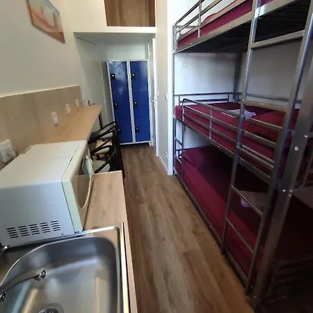 Hostel Lyonnais *