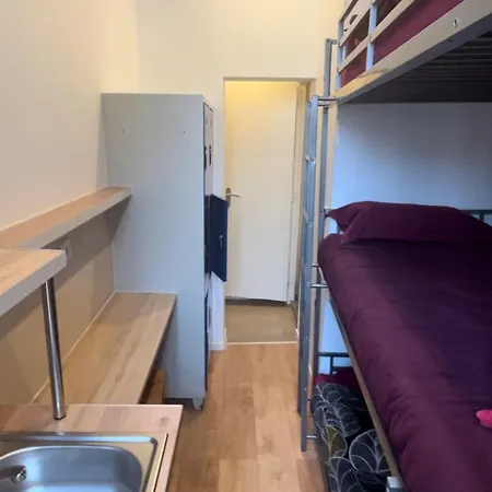 Lyonnais Hostel Nice