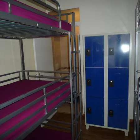 Lyonnais Hostel Nice